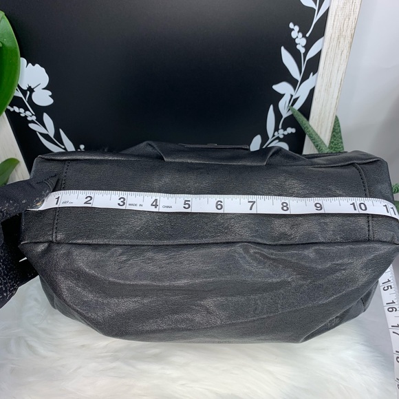 💥💥💥SOLD💥💥💥Simply Vera Vera Wang shoulder - Picture 8 of 8